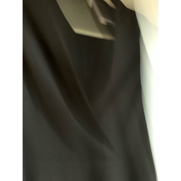 Calvin Klein Size 4 Black Jumpsuit Sleeveless Pockets with Satin Detail V Neck - Picture 7 of 10